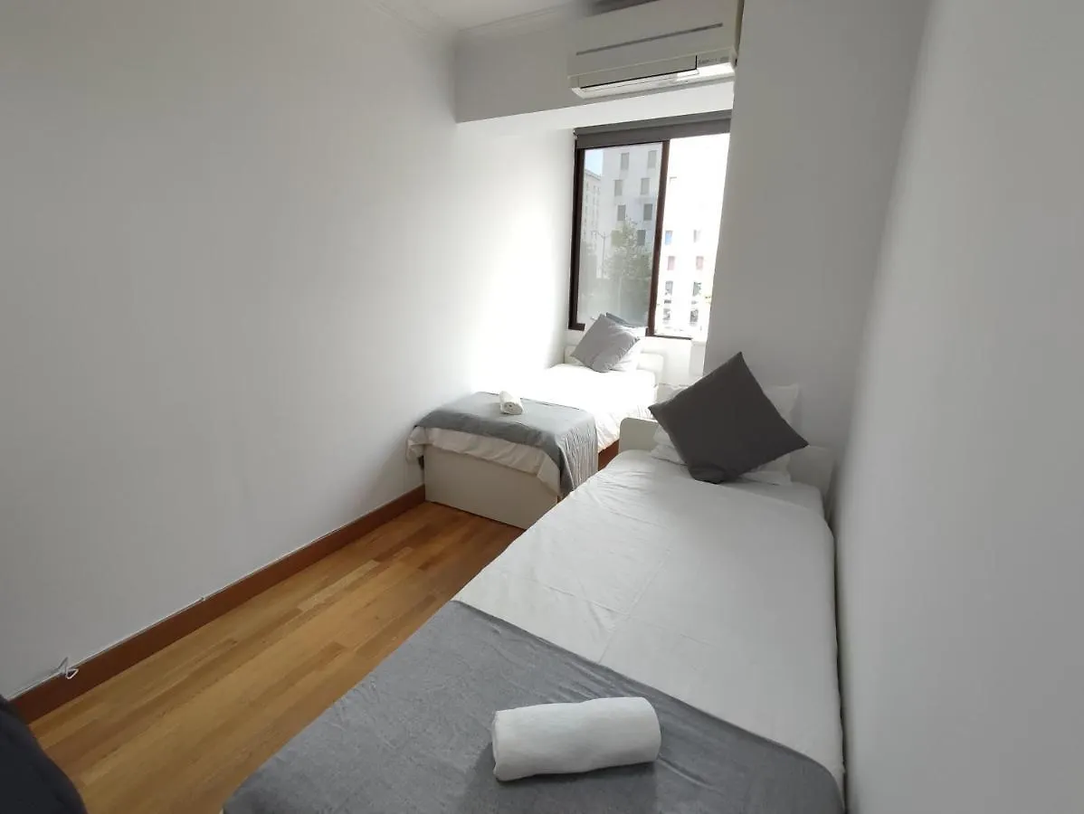 Theorynomadrooms Al Lisboa-Republica 0*, Lisboa Portugália