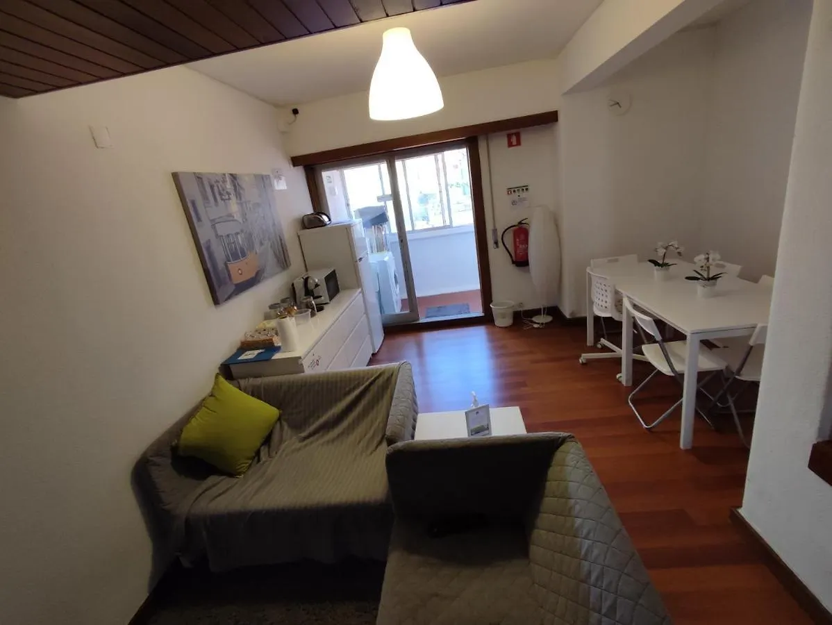 Theorynomadrooms Al Lisboa-Republica Vendégház Lisboa