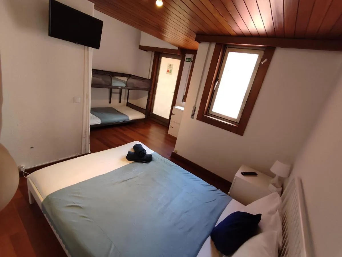 Theorynomadrooms Al Lisboa-Republica Vendégház